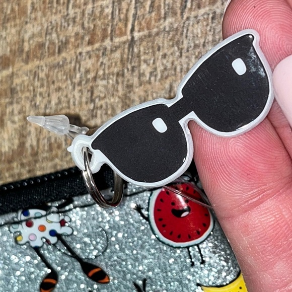 Mickey Mouse & Friends Pencil Case - Picture 5 of 12